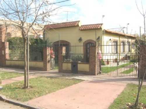 RIVADAVIA AL 1900 en Longchamps